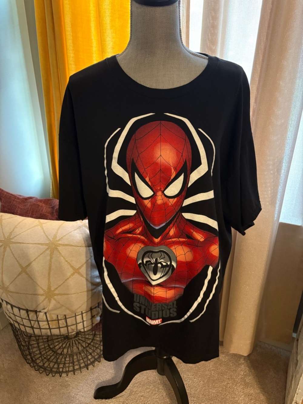 Marvel Mens Black and Red Spider-Man Chest Graphic Tee